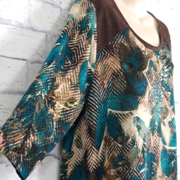Catherines Top Suede Detail 3/4 Sleeves Leaf Design Sz 0X 14/16W - Picture 2 of 5